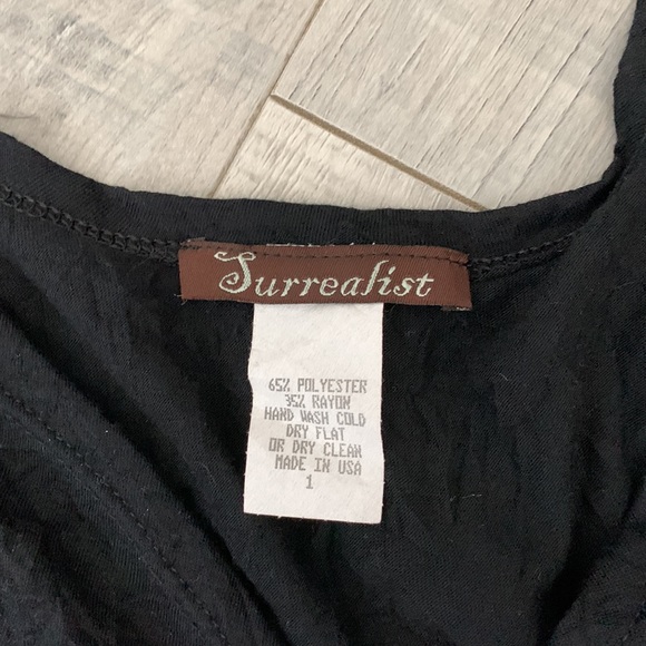 NWOT Surrealist 3/4 sleeve v-neck tee style name Madison - Picture 7 of 7